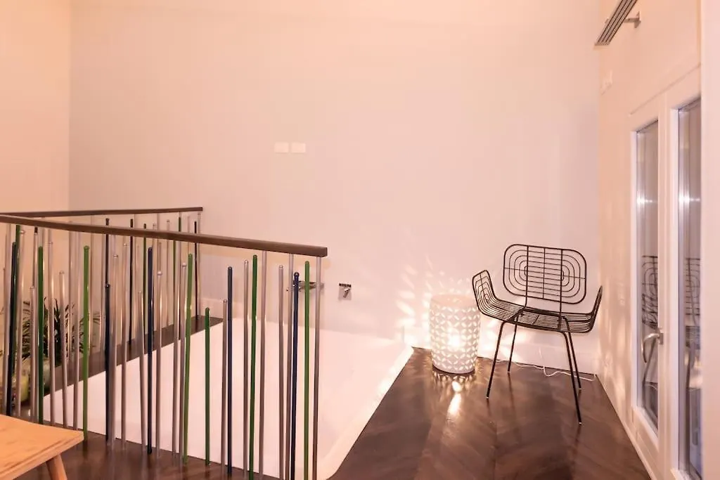 Huge Design Apartment With Private Garden Venice